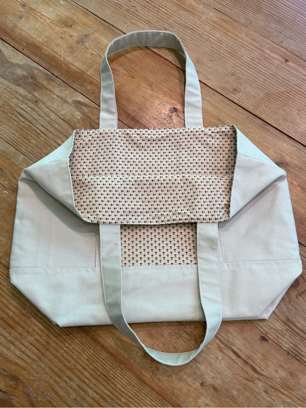 OOAK Handmade Tote | Vintage Heart Cotton Pocket | Mother’s Day Inspired - Picture 6 of 7